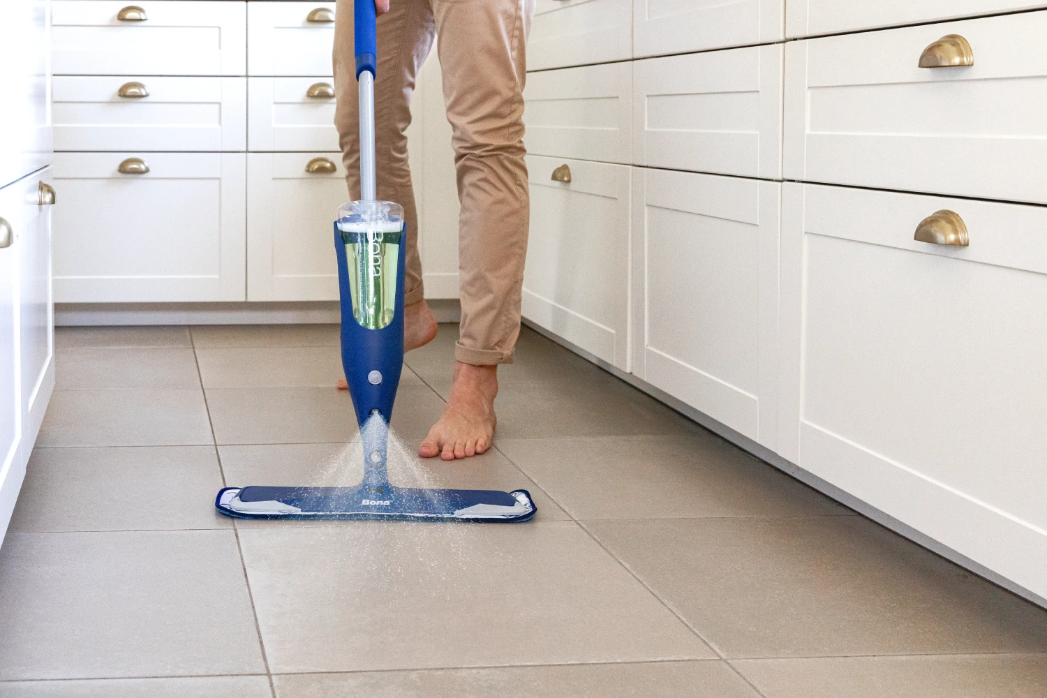 Bona_Premium Spray Mop_HSF_cleaning_1